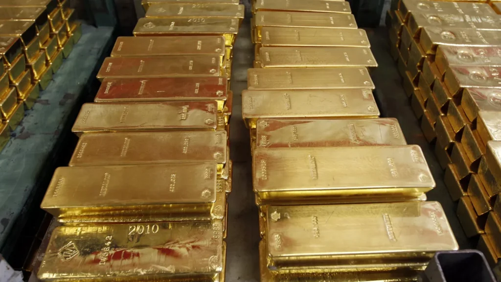 Por qué los bancos centrales están recurriendo al oro