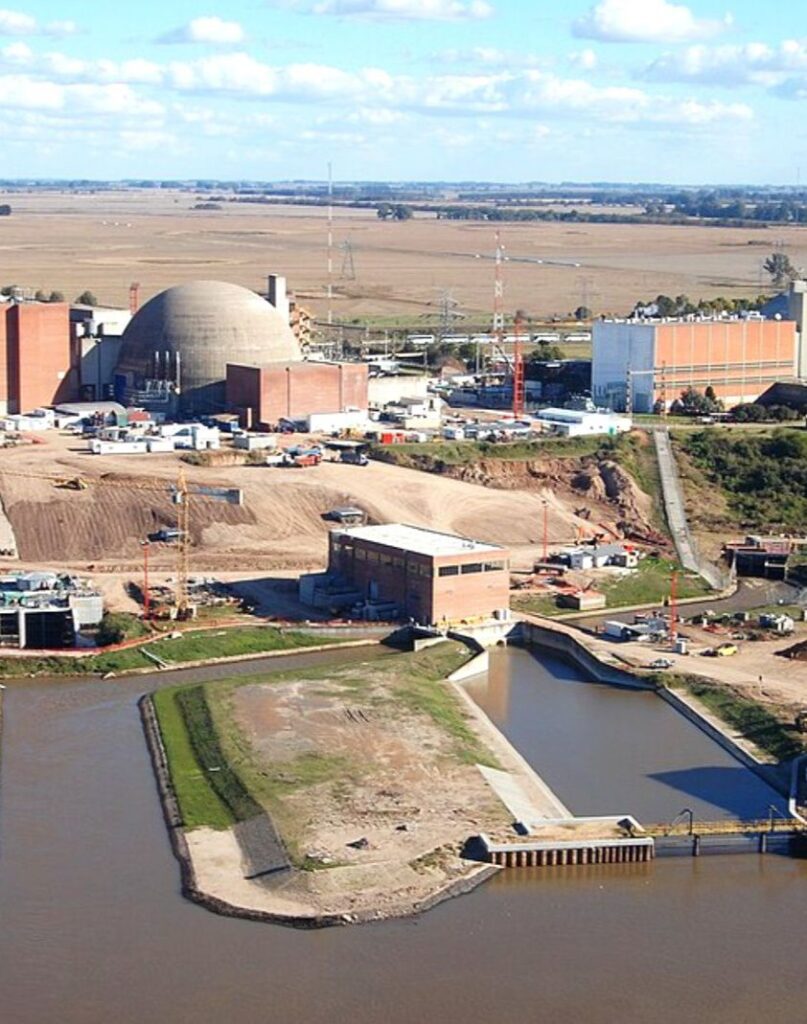 La privatización nuclear de Milei es un riesgo para la soberanía argentina