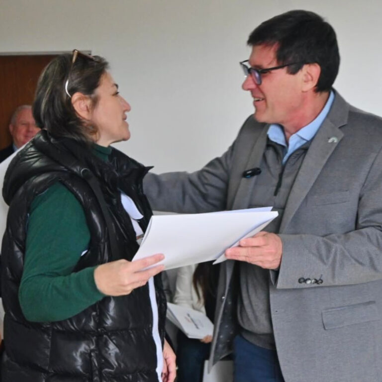 Provincia suma $ 337 millones para mejorar la infraestructura de 26 escuelas