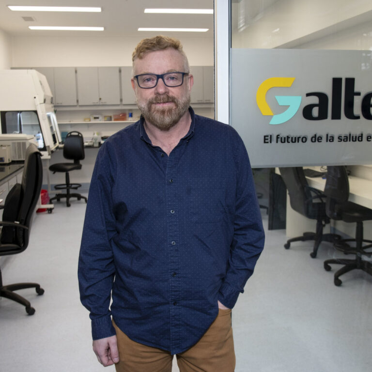 Gabriel Rabinovich recibió el título de Doctor Honoris Causa de la UNL
