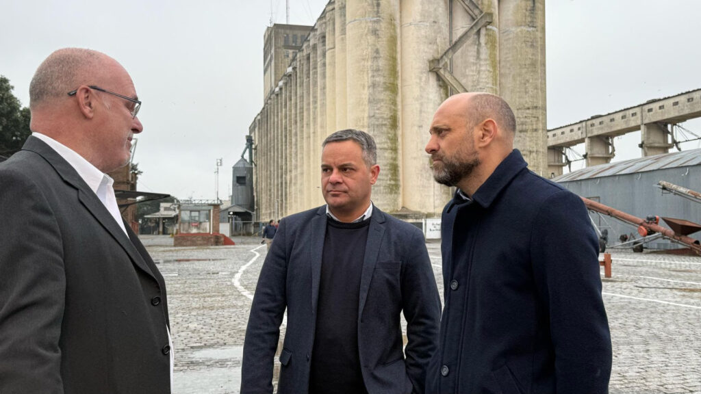 Puccini presentó a Leandro González como nuevo presidente del EAPSF
