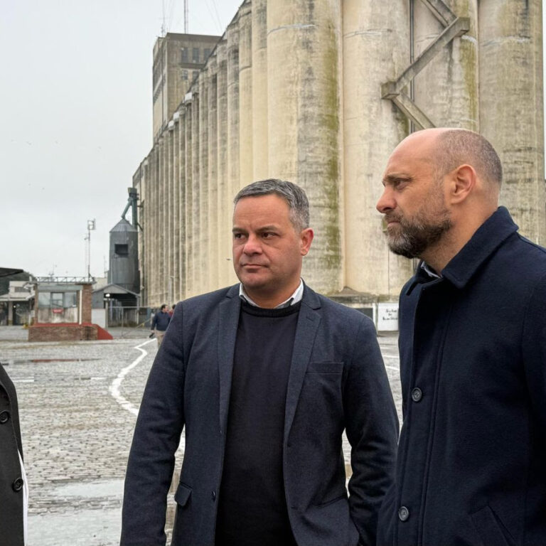 Puccini presentó a Leandro González como nuevo presidente del EAPSF