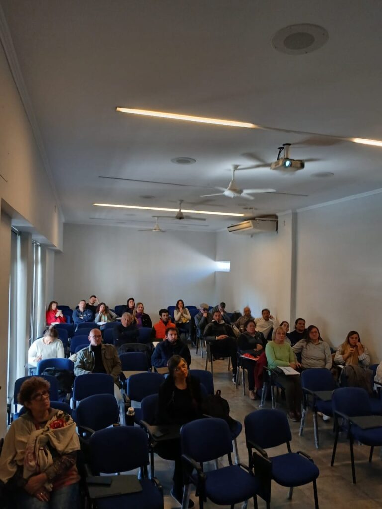 Octava clase del ciclo de formación histórica en APUL