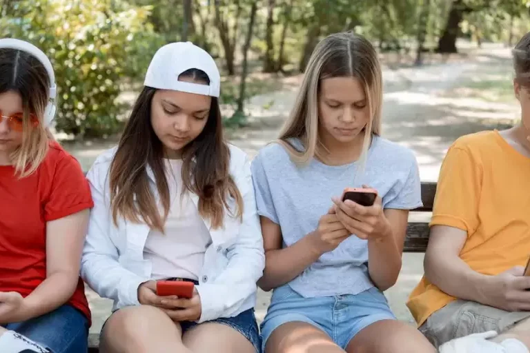 «Sin futuro»: el drama silencioso que afecta al 63% de los chicos en Argentina