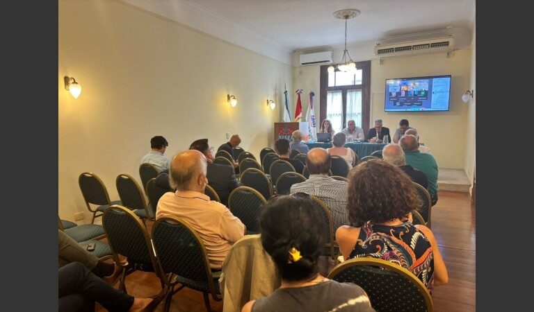 Industriales de toda la provincia advierten que es tan «grave la crisis» que «está en riesgo la supervivencia» de las fábricas.